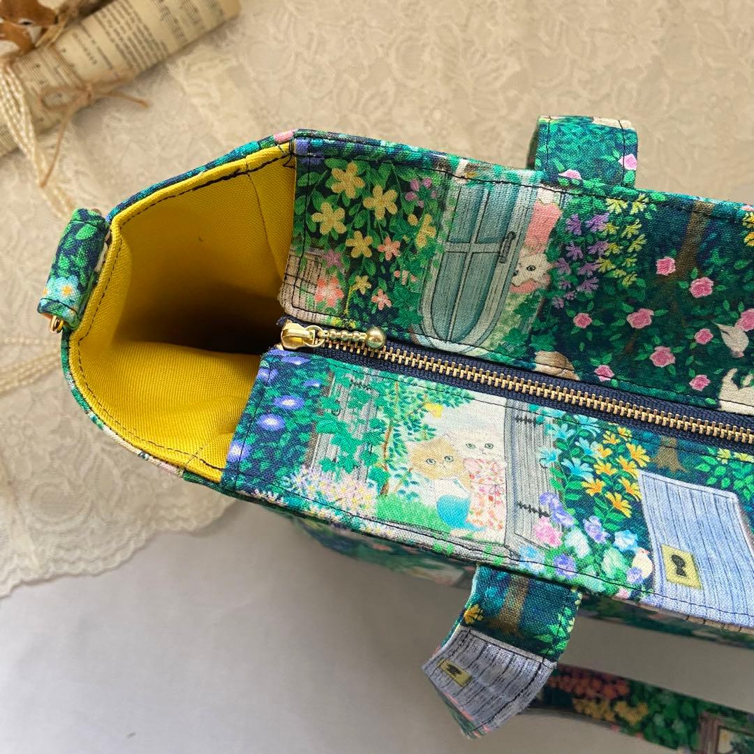 オーダー品　ハンドメイド　ユキエモン　トートバッグ　A4サイズ