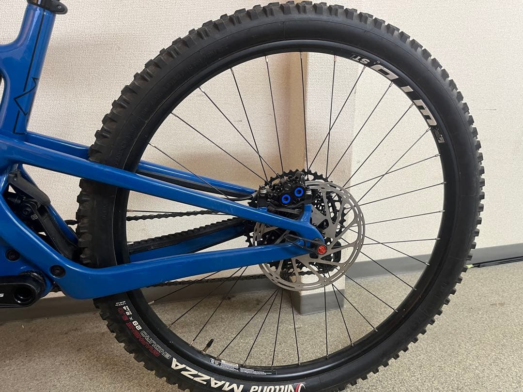 SANTA CRUZ HIGHTOWERサイズM