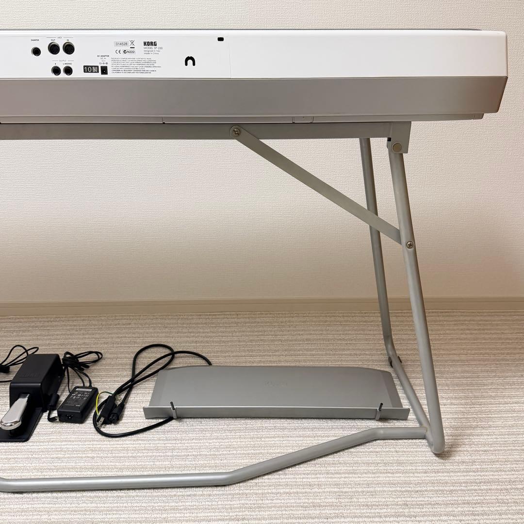 〚美品〛✦KORG 電子ピアノ SP-250 スタンド・ペダル付 2010年製✦