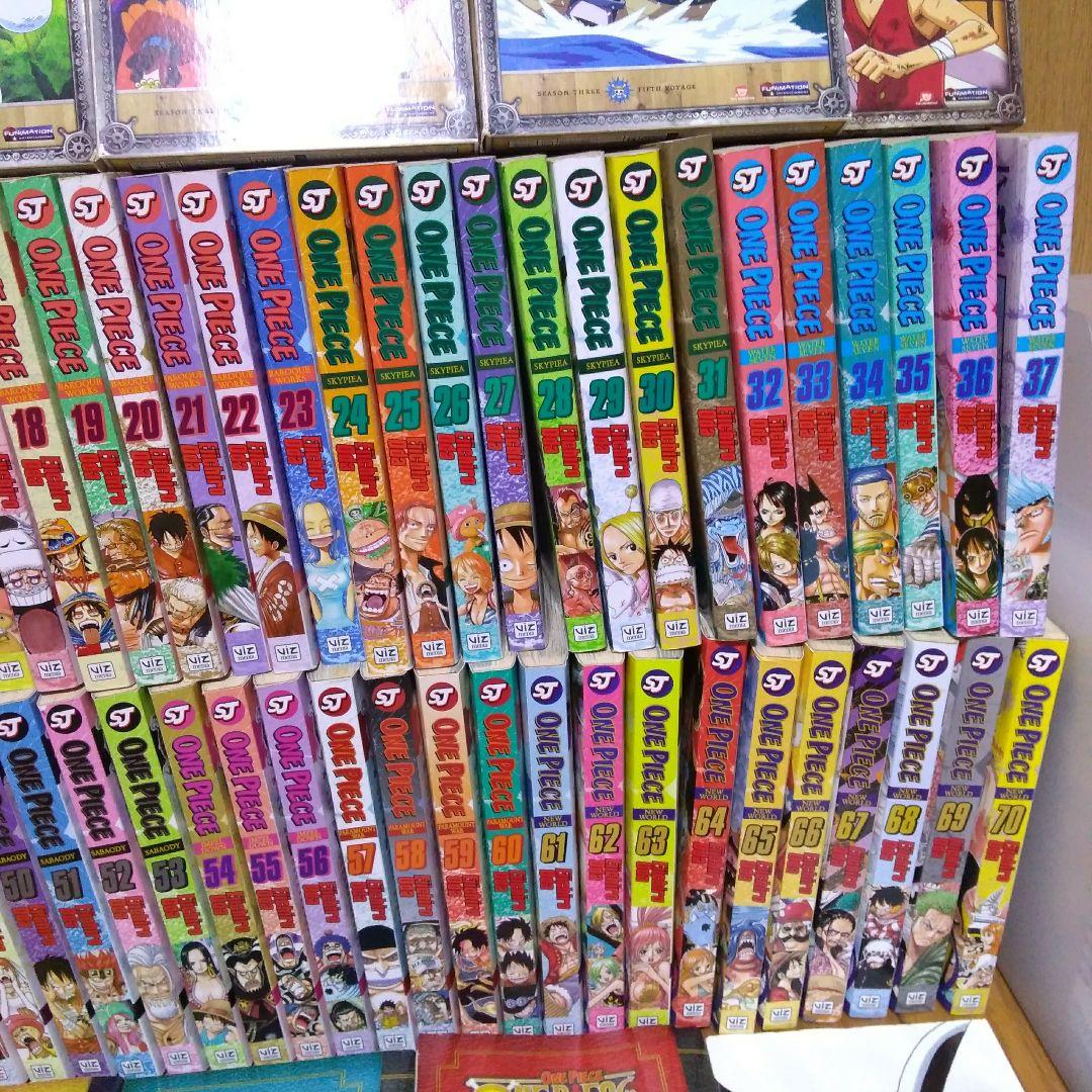 ワンピース　英語版　漫画　1～70巻＆DVD9セット