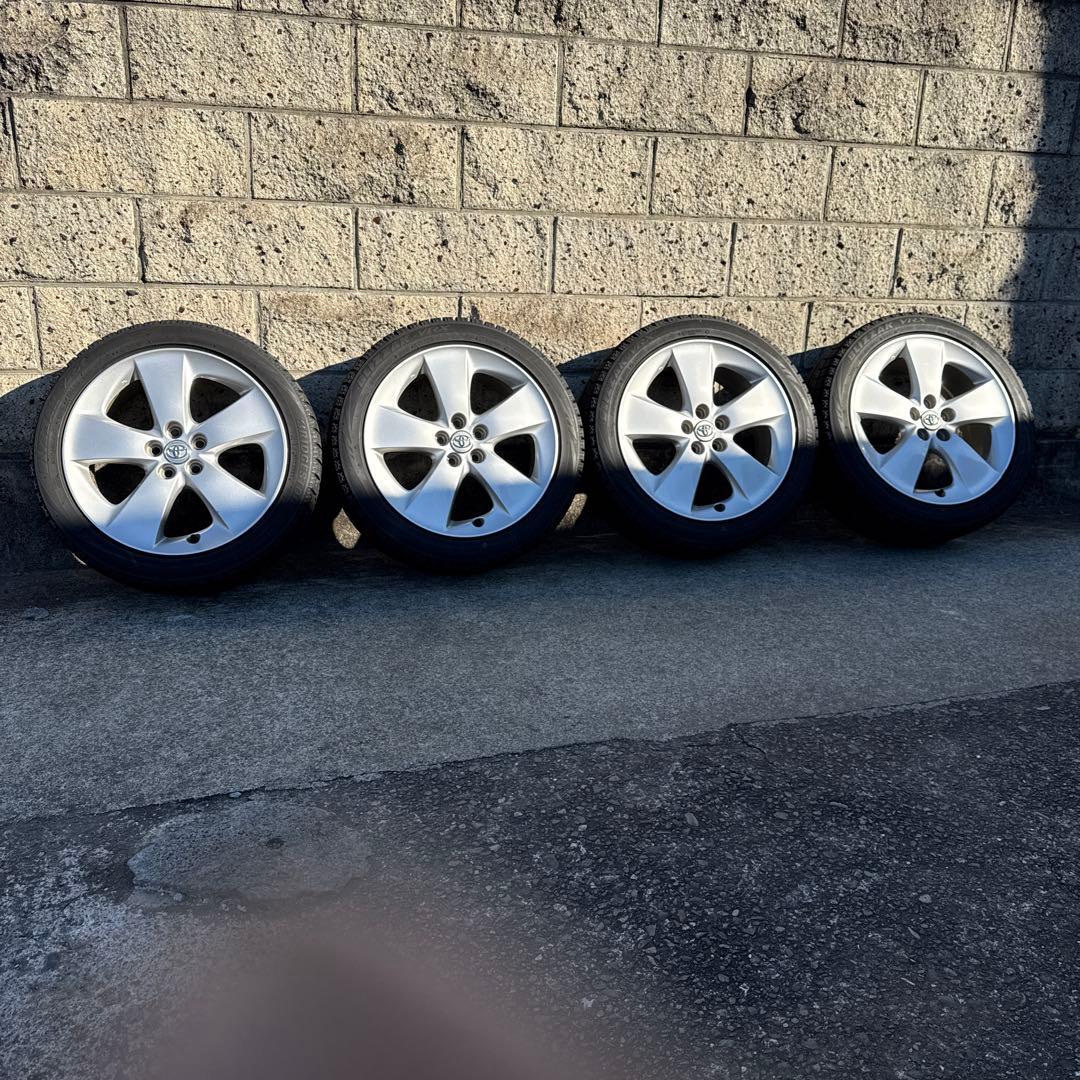 田舎ライダー　30プリウス ツーリングホイール スタッドレスタイヤ付き