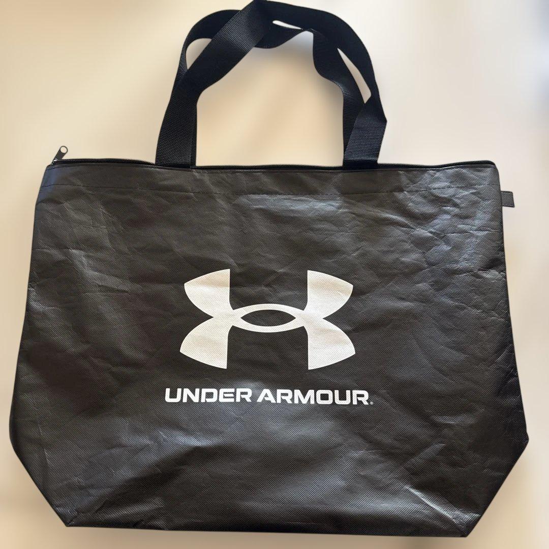 UNDER ARMOUR 福袋4点セット（Ｍ）