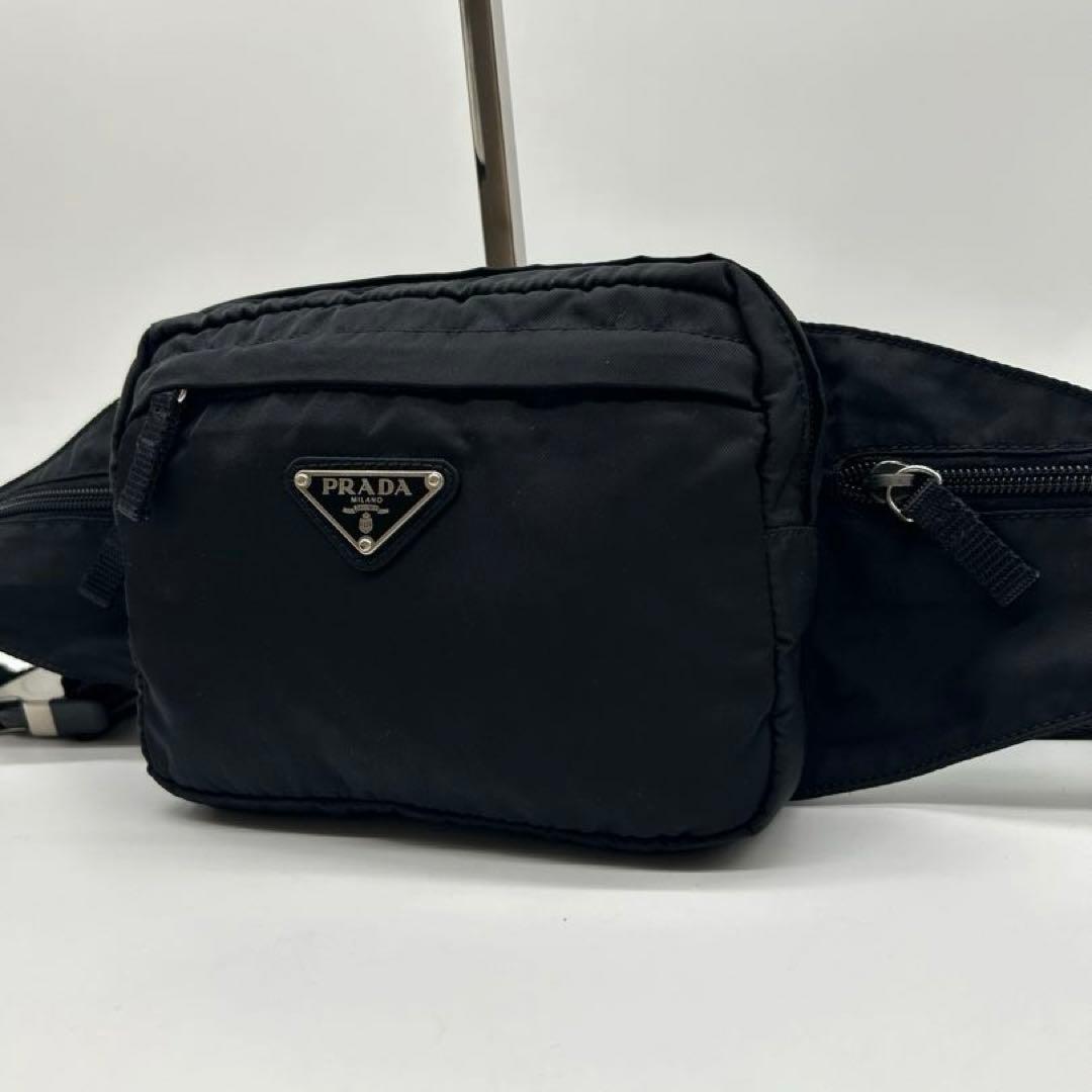 【極美品】プラダ ボディバッグ テスートナイロン 三角ロゴ 黒 V210
