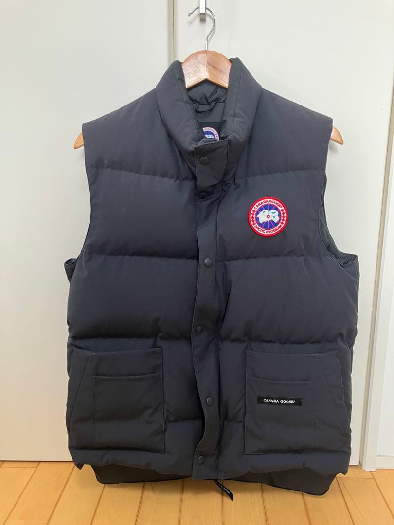   フリースタイルダウンベスト　ネイビー　Sサイズ