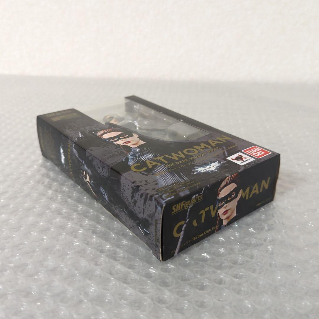 〚希少・未開封品〛S.H.フィギュアーツ キャットウーマン アクションフィギュア