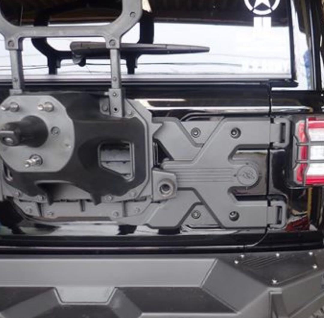 ★値下します★JLラングラー用 スミティービルド　スペアタイヤアップブラケット