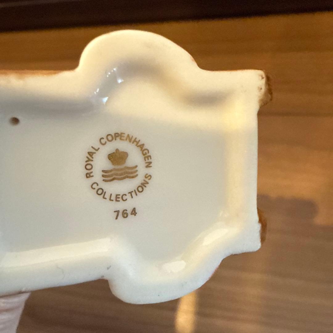 ロイヤルコペンハーゲン 置物 PIXIE WITH SLEIGH シリーズ