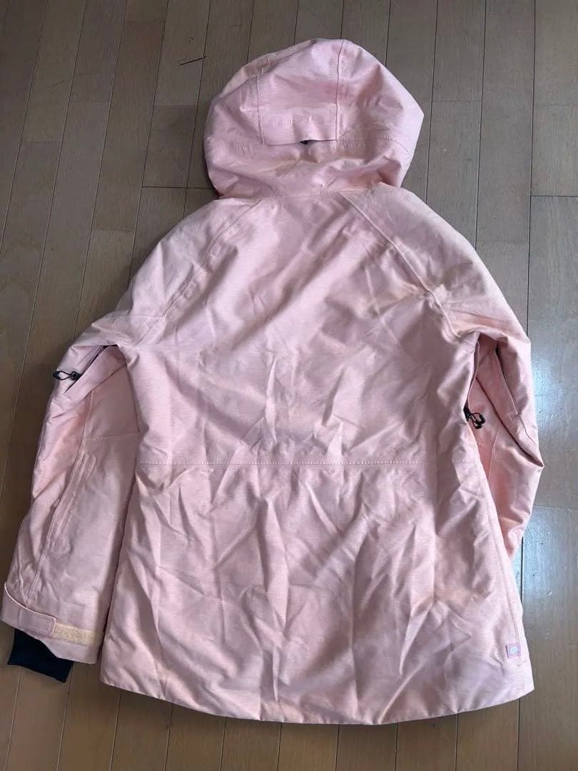 ピンク スノーボードウェア 女性用