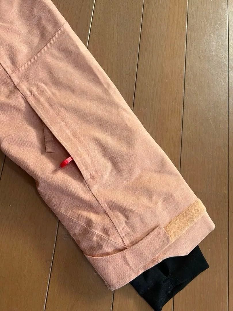 ピンク スノーボードウェア 女性用