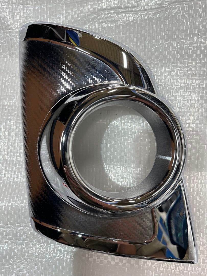 ダイハツ　タントカスタム　LA600S フォグランプ　メッキカバー