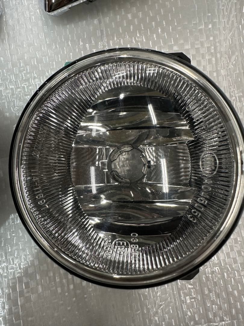 ダイハツ　タントカスタム　LA600S フォグランプ　メッキカバー