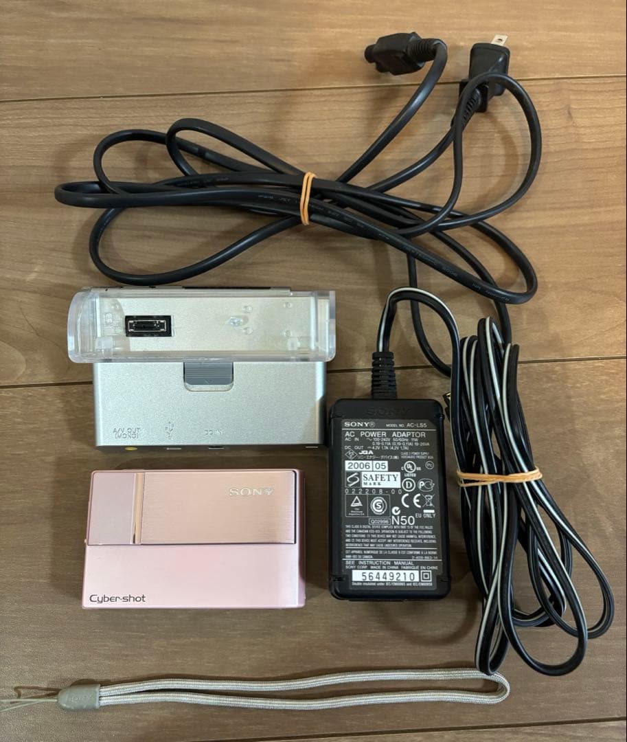 【極美品】SONY サイバーショット DSC-T10 コンパクトデジタルカメラ