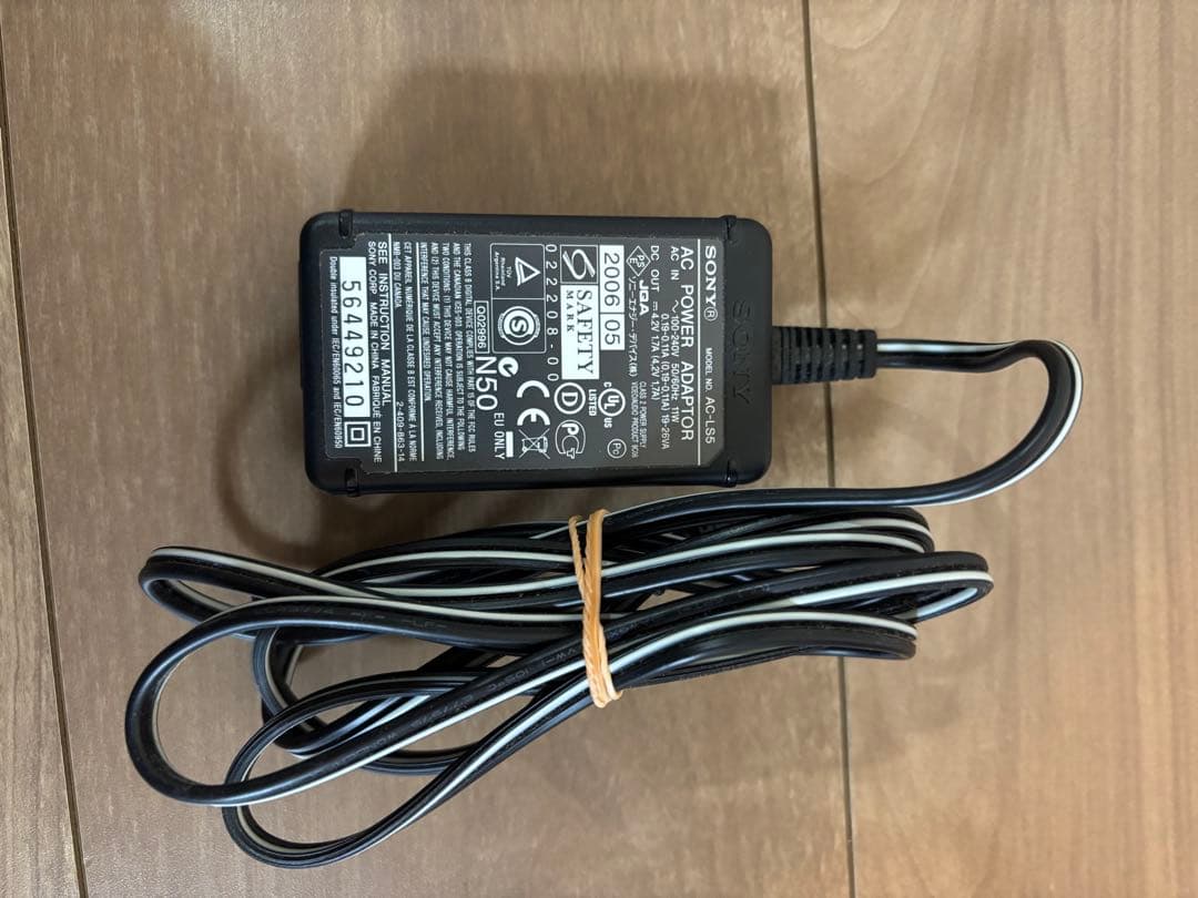 【極美品】SONY サイバーショット DSC-T10 コンパクトデジタルカメラ