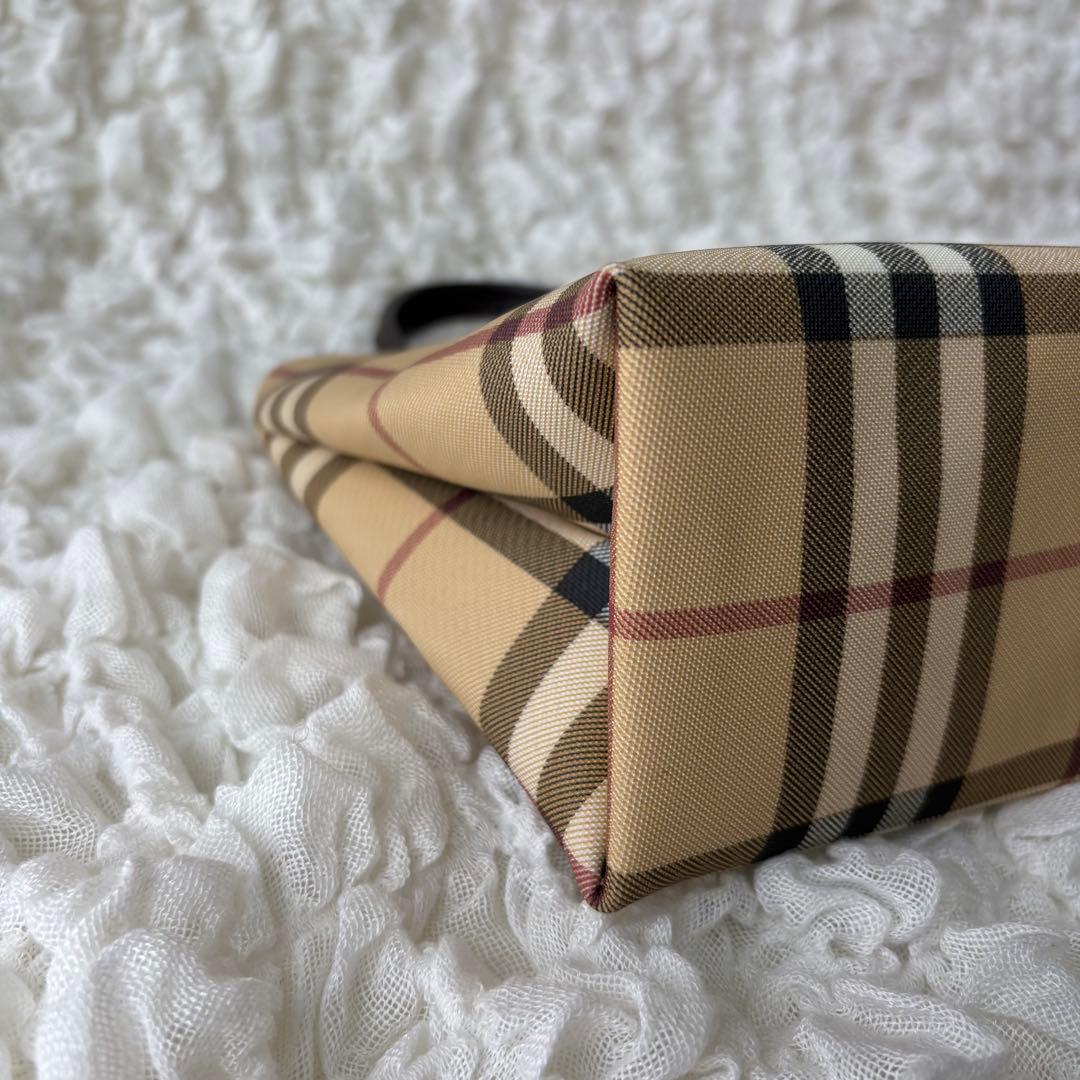 未使用級❗️ BURBERRY ハンドバッグ　ノバチェック　レザー　収納袋