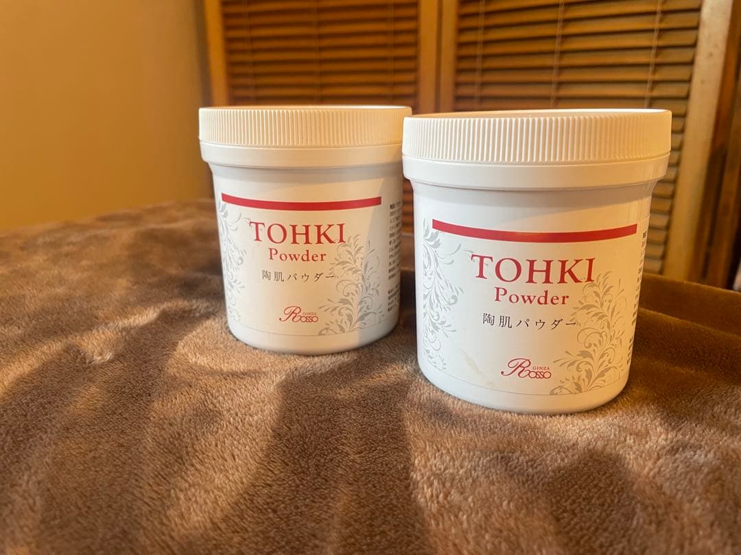 【新品未使用・正規品】陶肌パウダー100g×1個(片方)(容器に汚れ付着あり)