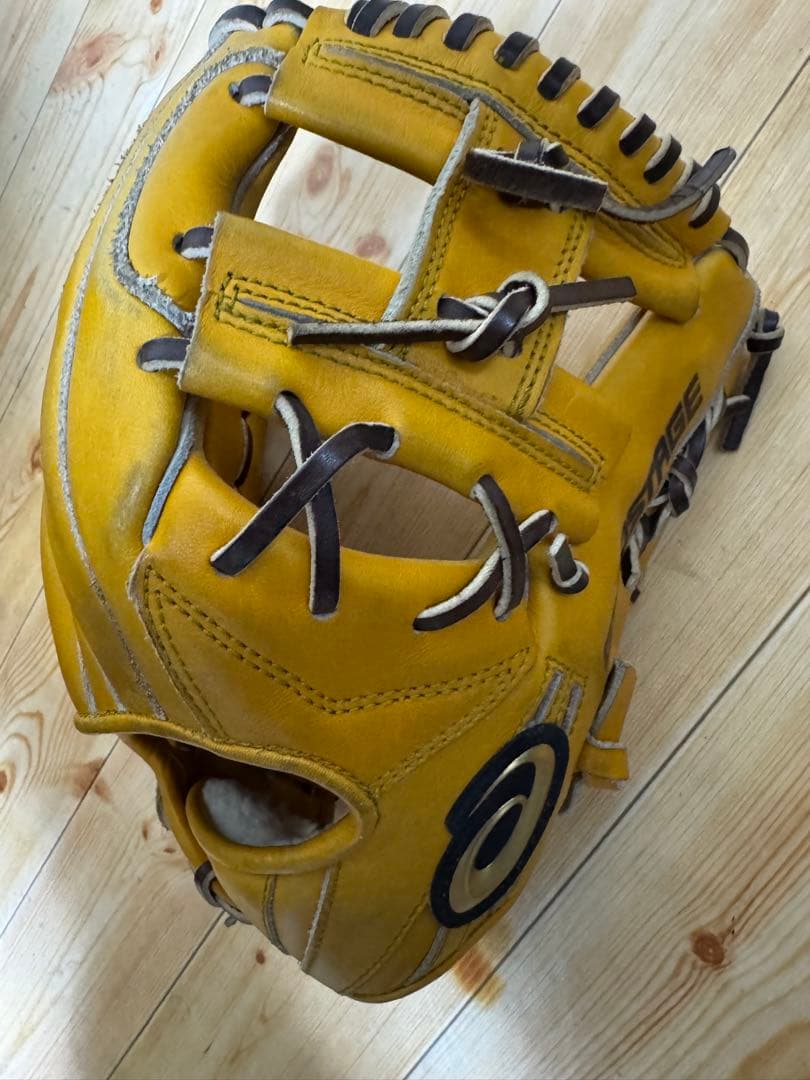 硬式用内野用asics GOLD Stage (トレーニンググラブおまけ付き)