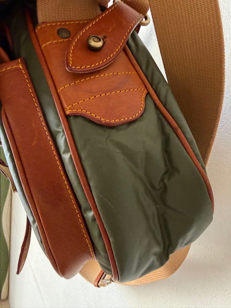 ハンティングワールド　バチュークロス　ショルダーバッグ