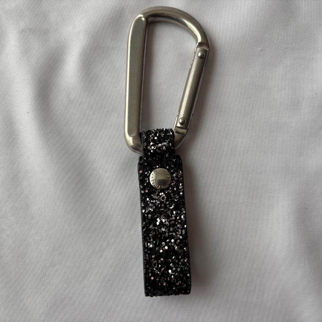 美品・箱付き サンローラン カラビナ キーリング レザー ブラック/シルバー