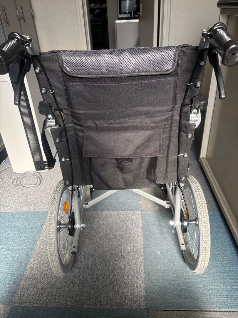 Tacaof 折りたたみ介助用車椅子 グレー