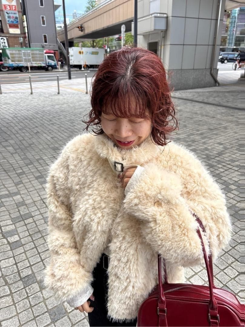 即日発送 入手困難 新品 Kastane カールミドルファーコート アイボリー