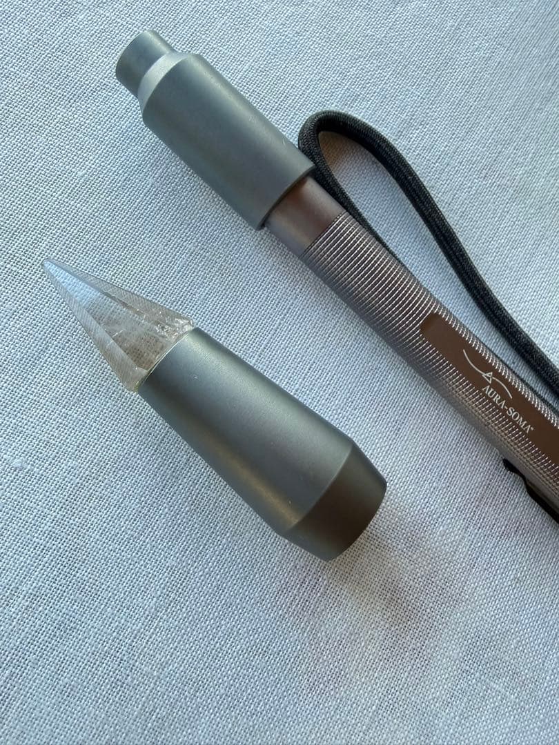 ビーマーライトペン本体とバイヤル122本クリスタルアタッチメント付き