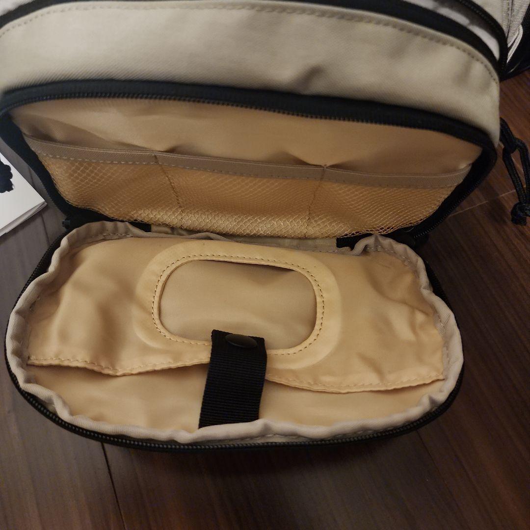 Hugoo 抱っこ紐 ベージュ