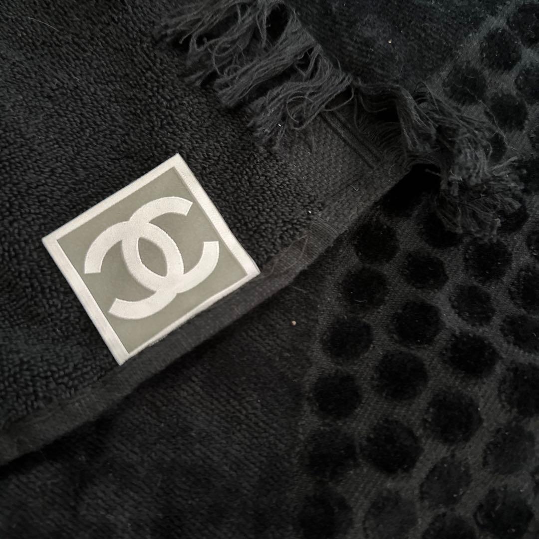 大値下げ！新品未使用CHANELビーチタオル