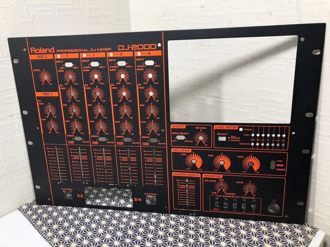 Roland ローランド　DJ-2000