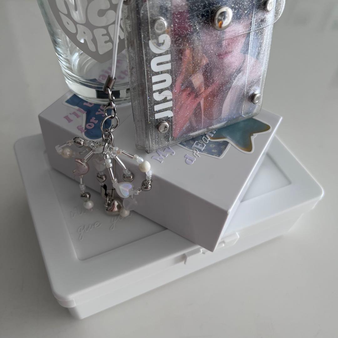 ビーズキーホルダー　オーダー　韓国　ビーズストラップ　イニシャル　NCT チソン