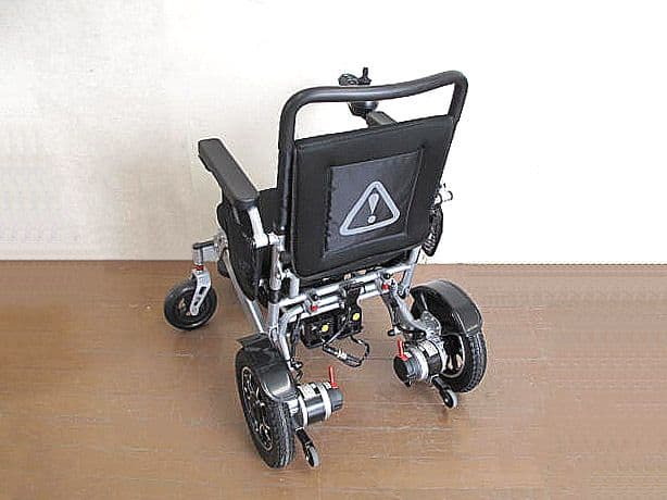 美品 2023年製 ポルタス　FREEDOM 折畳み式電動車椅子　自動ブレーキ