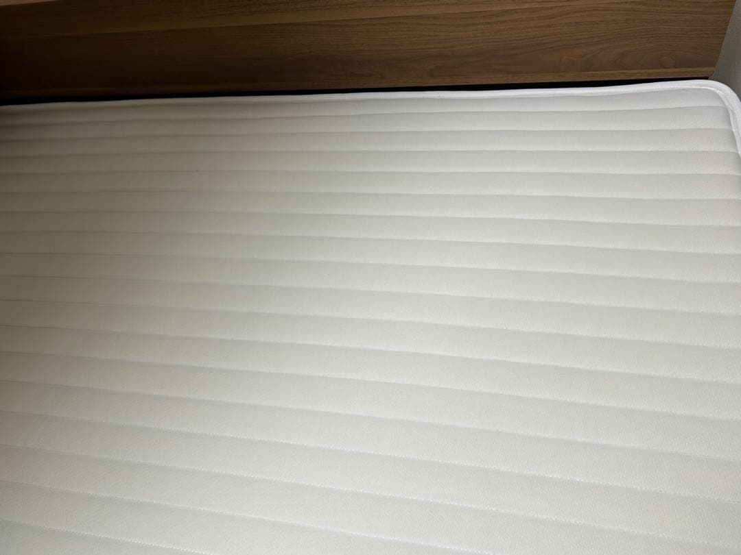 【横浜】ベッドフレーム&マットレス　クイーン