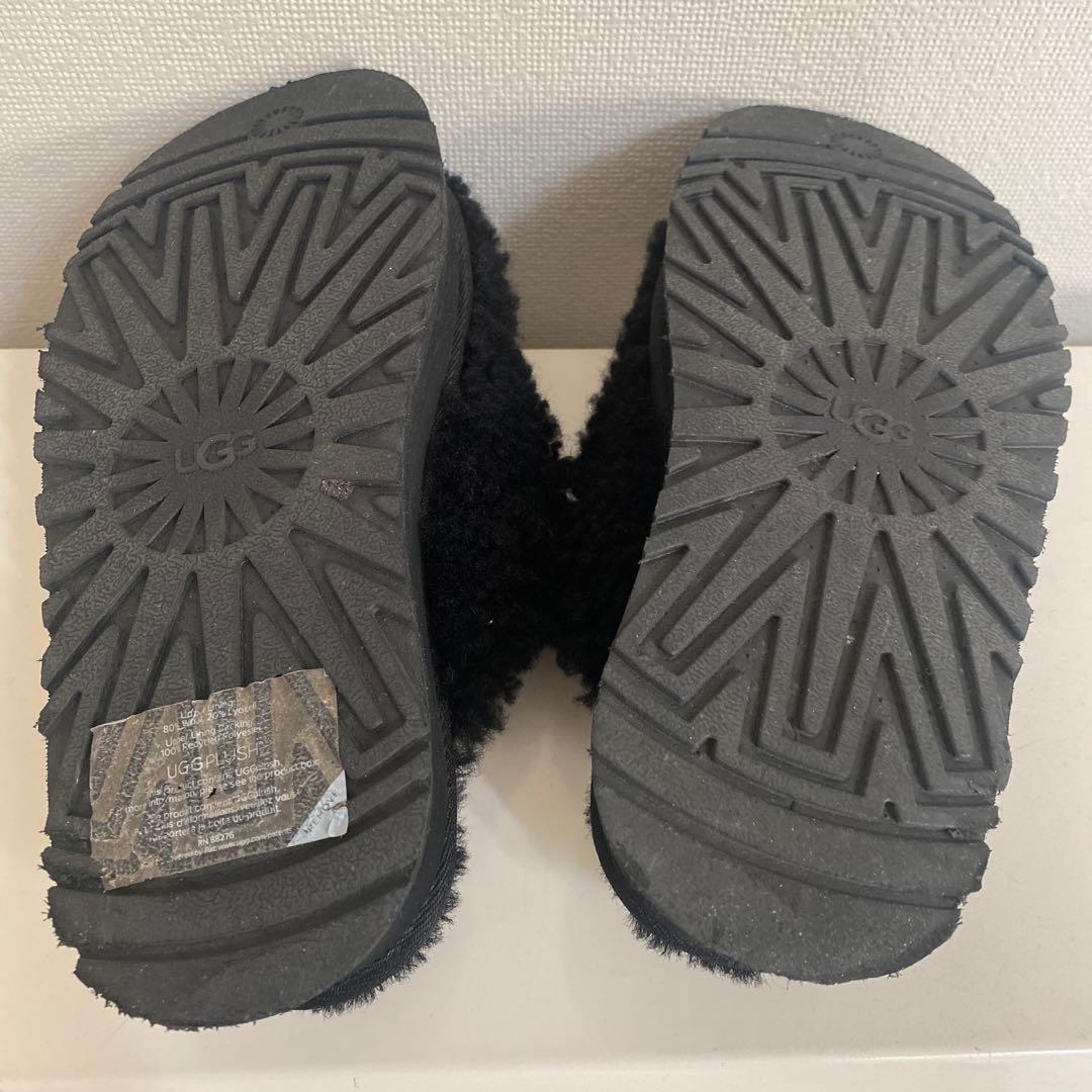 ugg マキシカーリー　23センチ　スリッポン　サンダル
