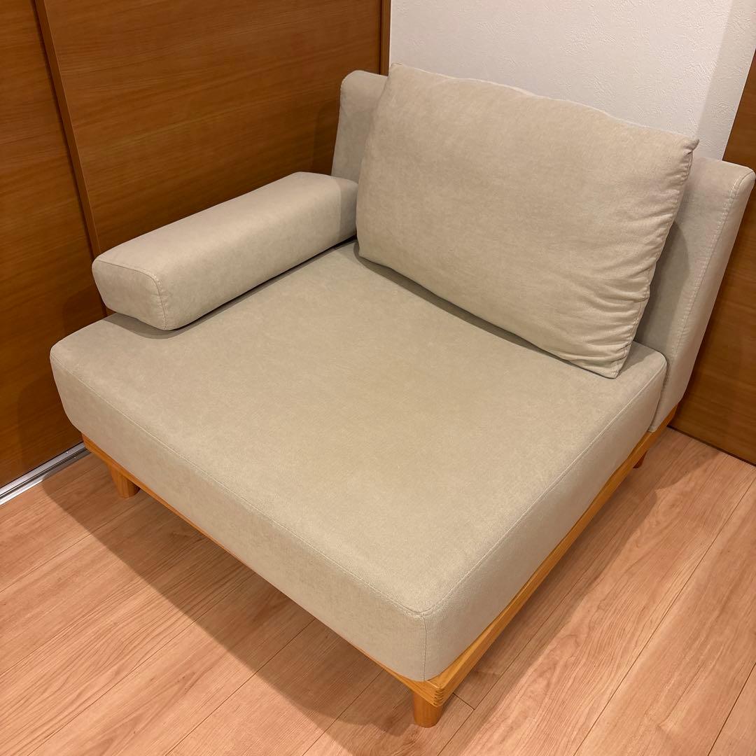 ソファー 1人掛け ひじ掛けクッション付き　soroi