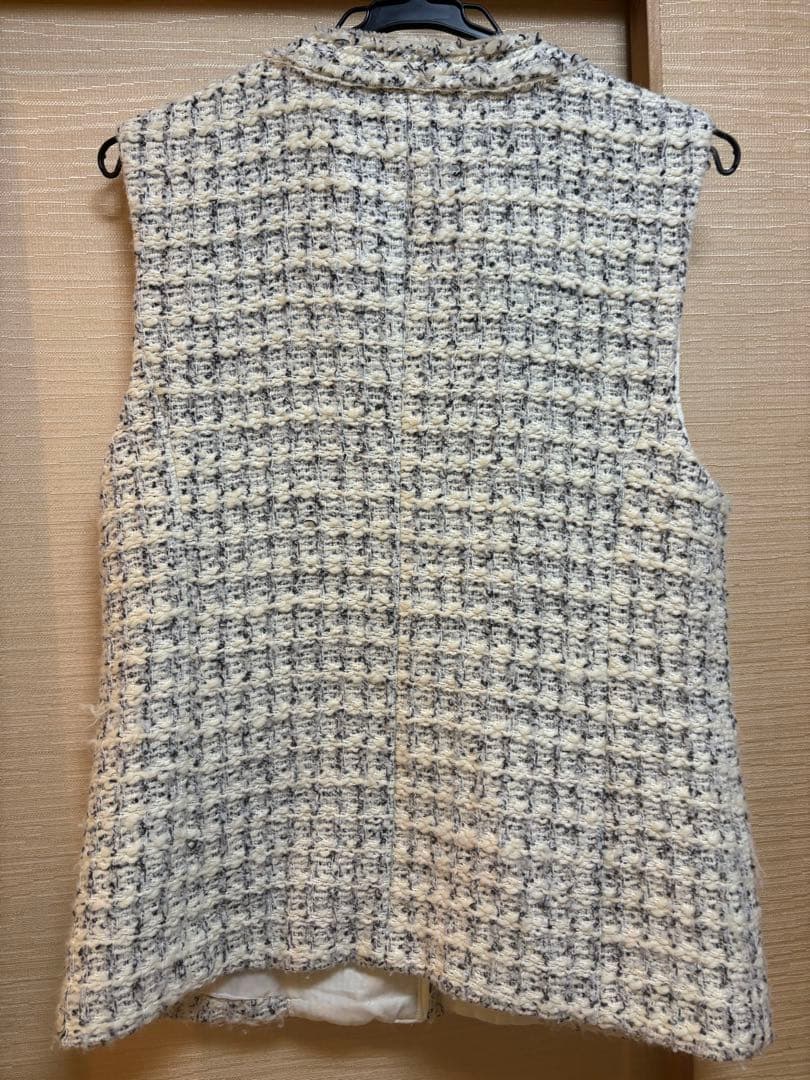 アルアバイル　FRALPIツイードジレ　ホワイト　ルルウィルビー