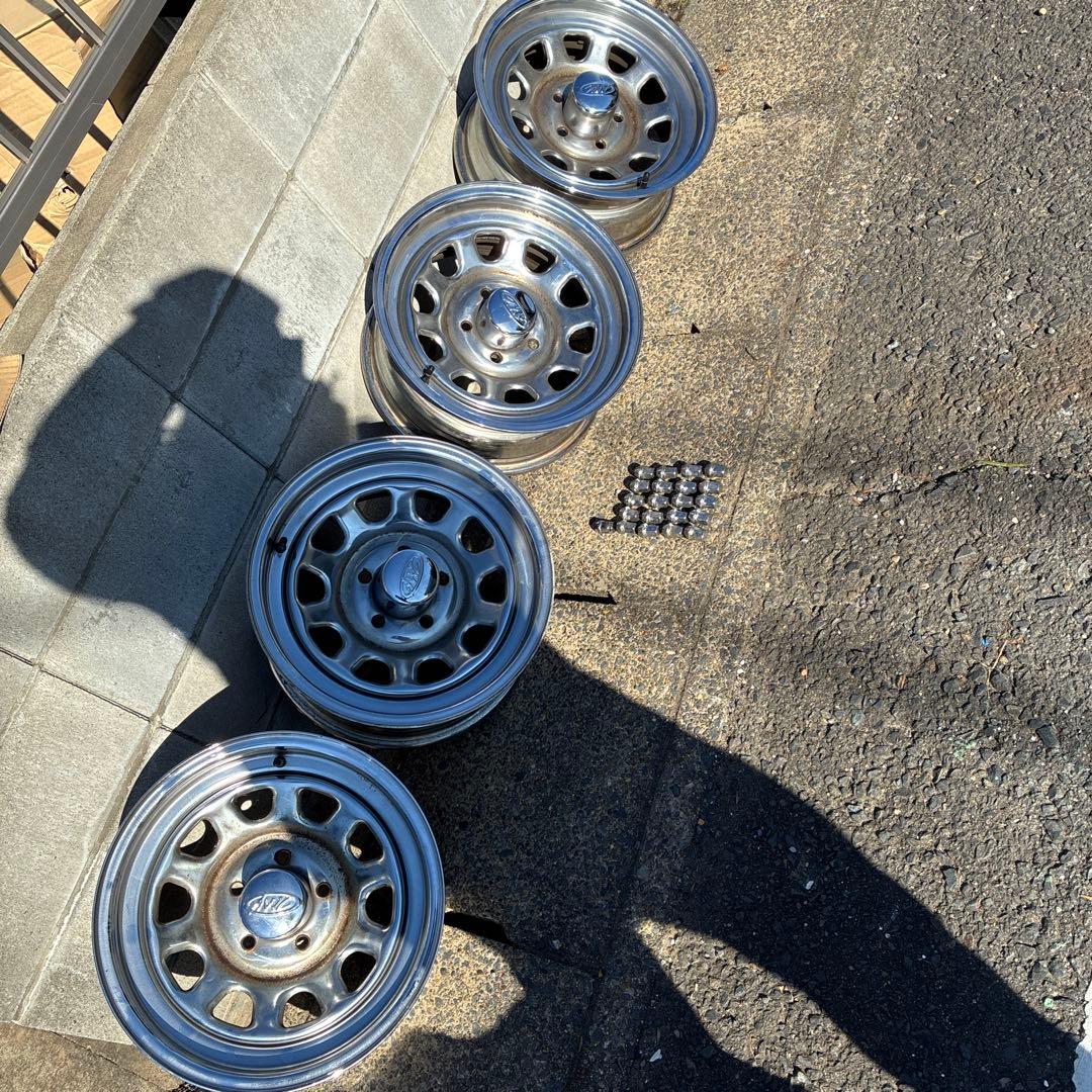 デイトナ　15インチ メッシュデザインホイールセット