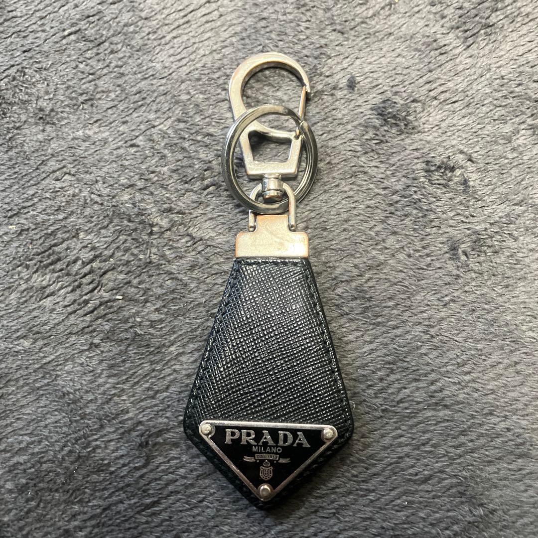 ラ*ン様 プラダ　キーホルダー　ストラップ　キーリング