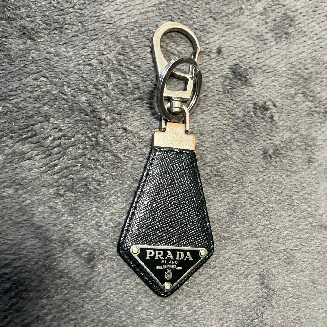 ラ*ン様 プラダ　キーホルダー　ストラップ　キーリング