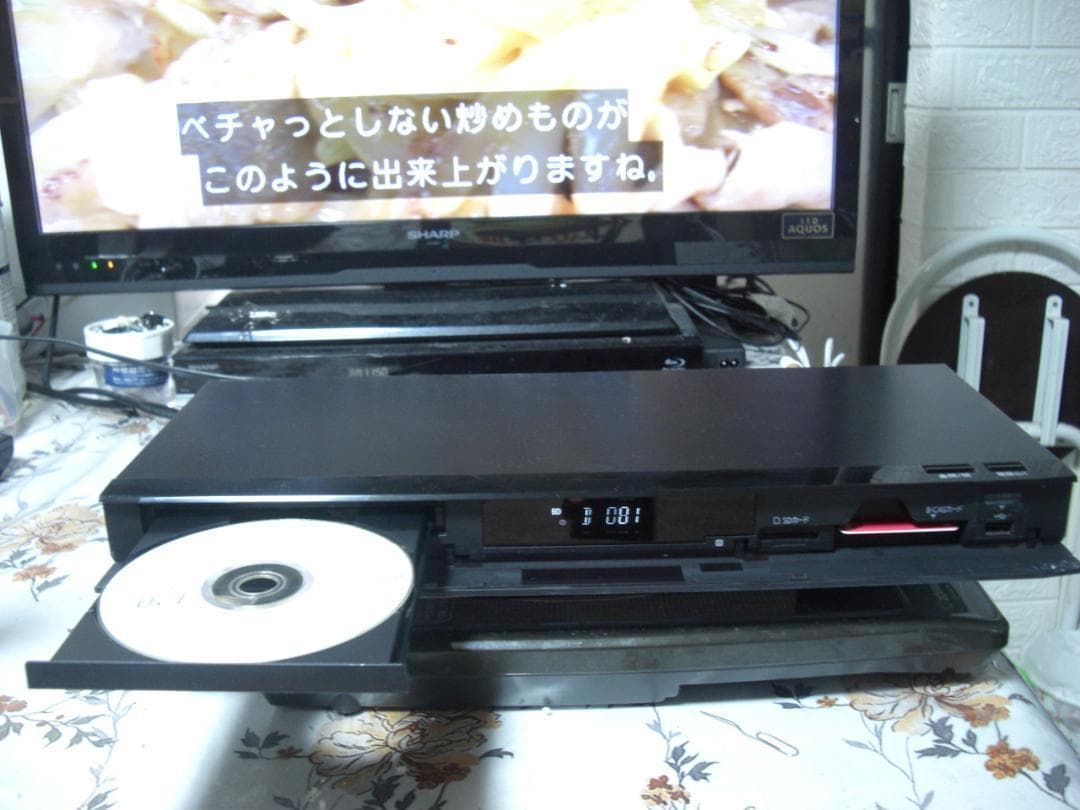 ★Panasonic ブルーレイレコーダー DMR-BRW510　2番組同時録画