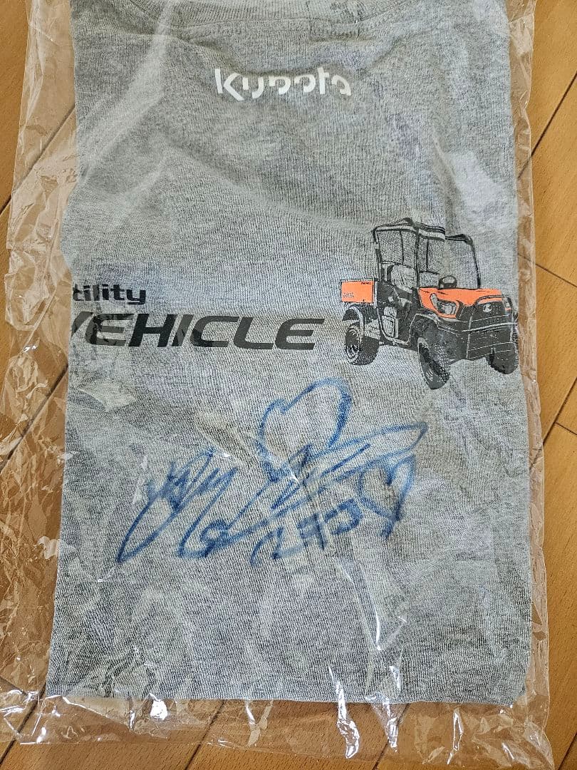 machico Tシャツ サイン入り