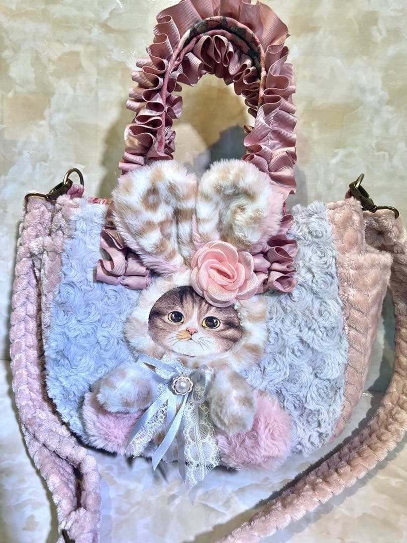 あ*き様 コヤンイサムチョン　ショルダー付きサイドポケットファーバッグ　サバ猫ち