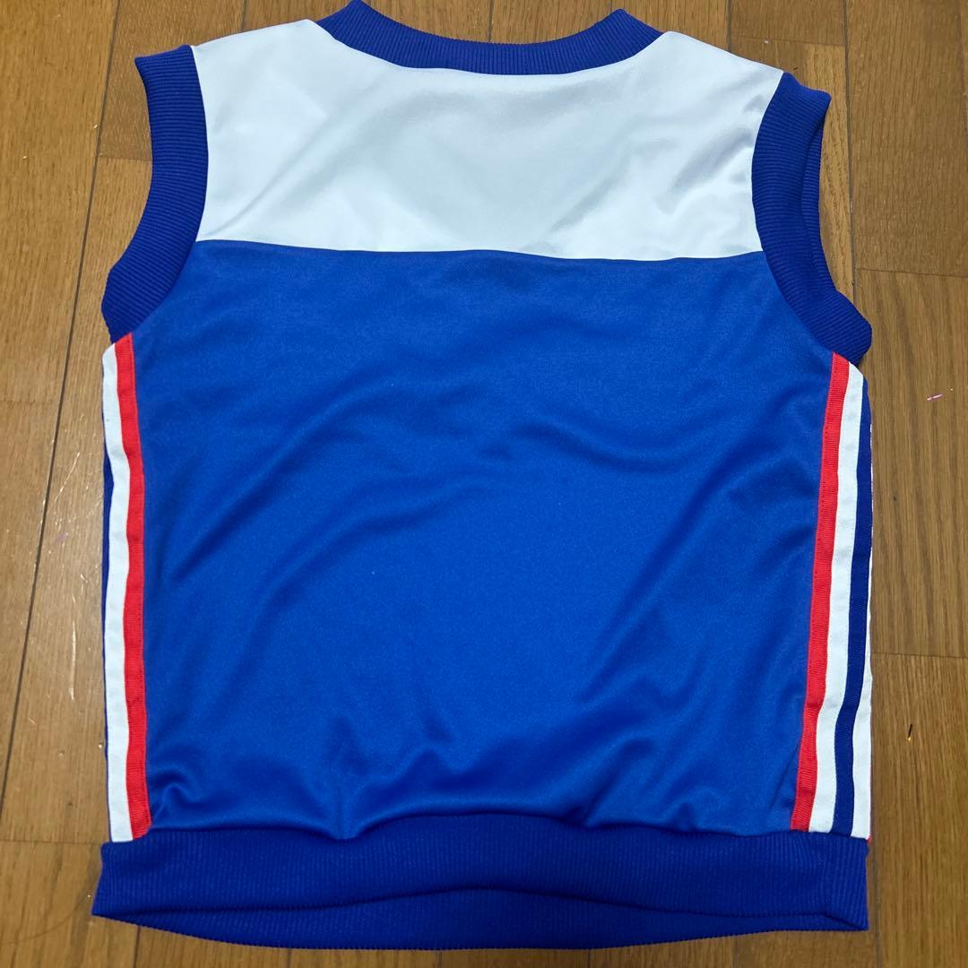 青いチアリーダー衣装 Vネック