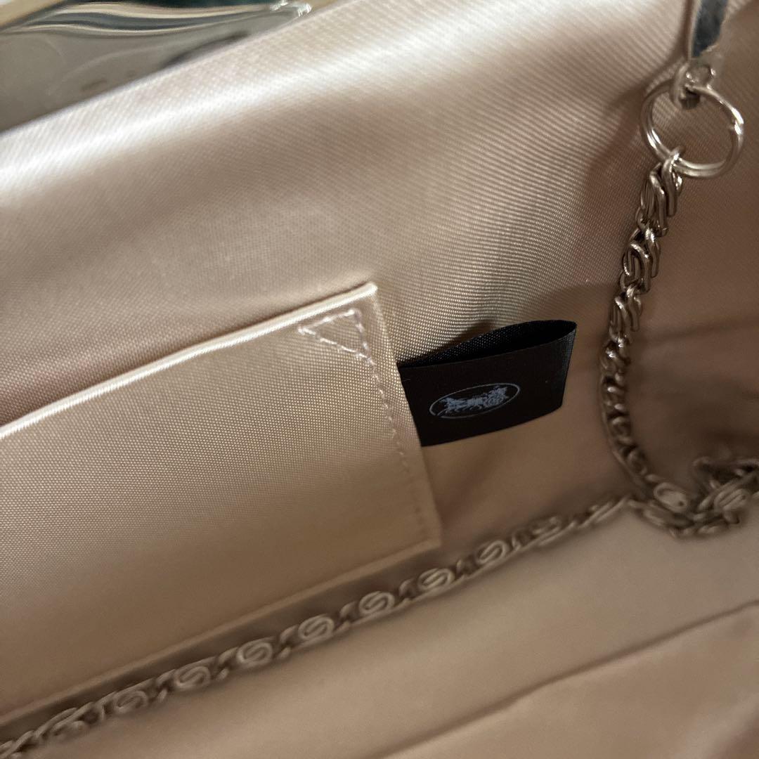 c*o様 【✨美品✨】シルバー プリーツデザイン クラッチバッグ　パーティ