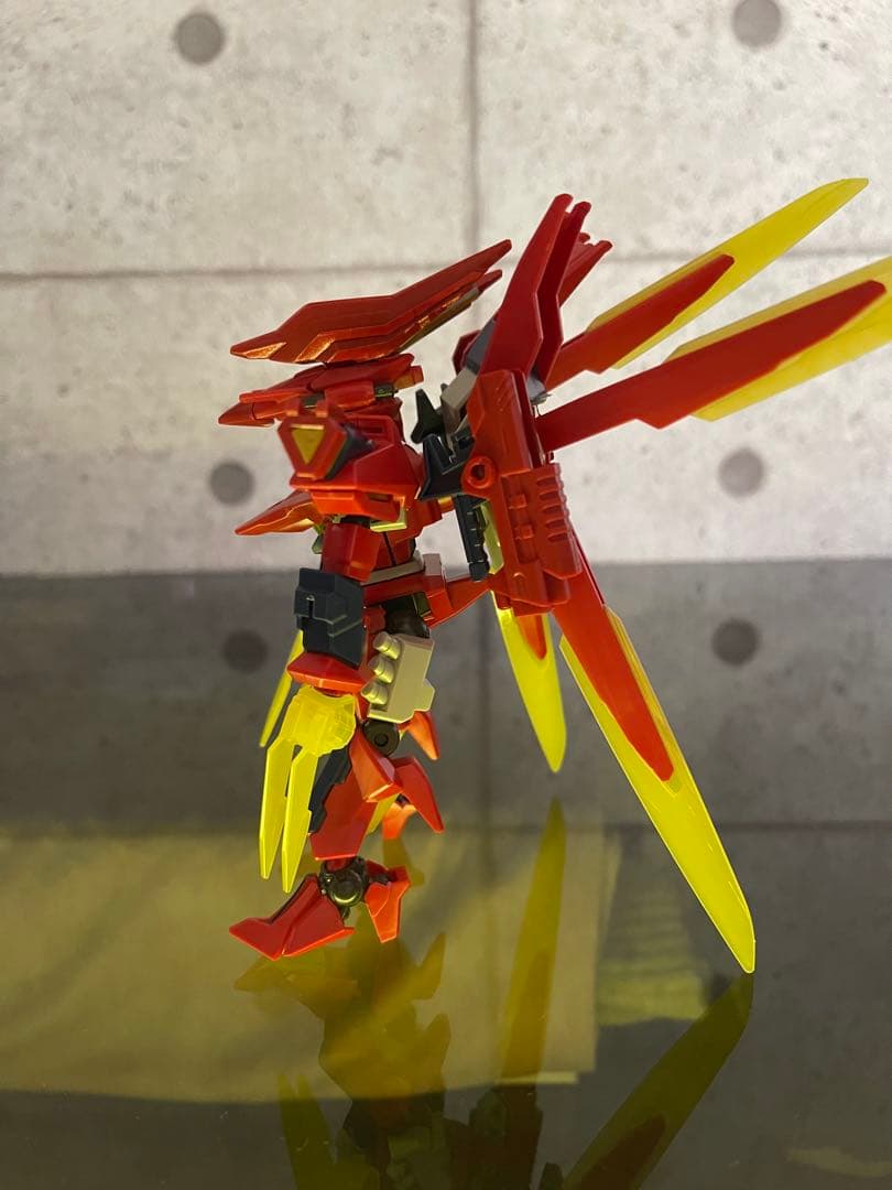 ダンボール戦機　LBX ドットブラスライザー•ジーエクスト