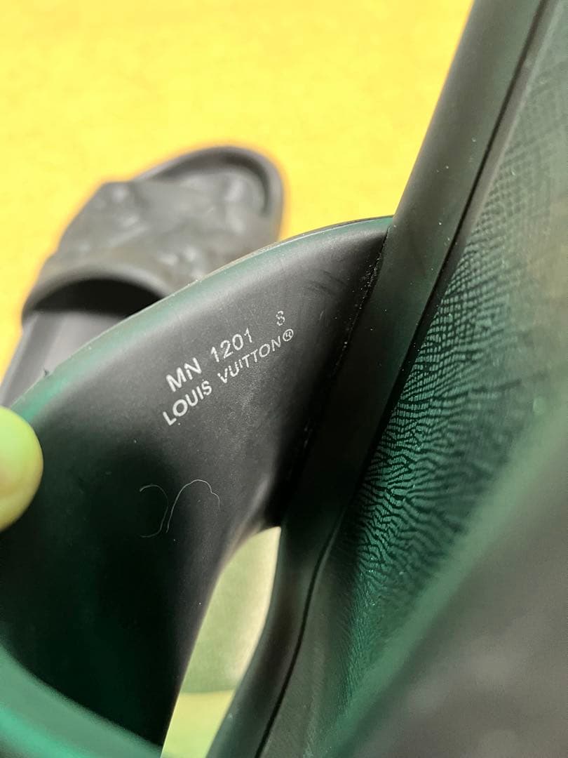 ルイヴィトン ビーチサンダル