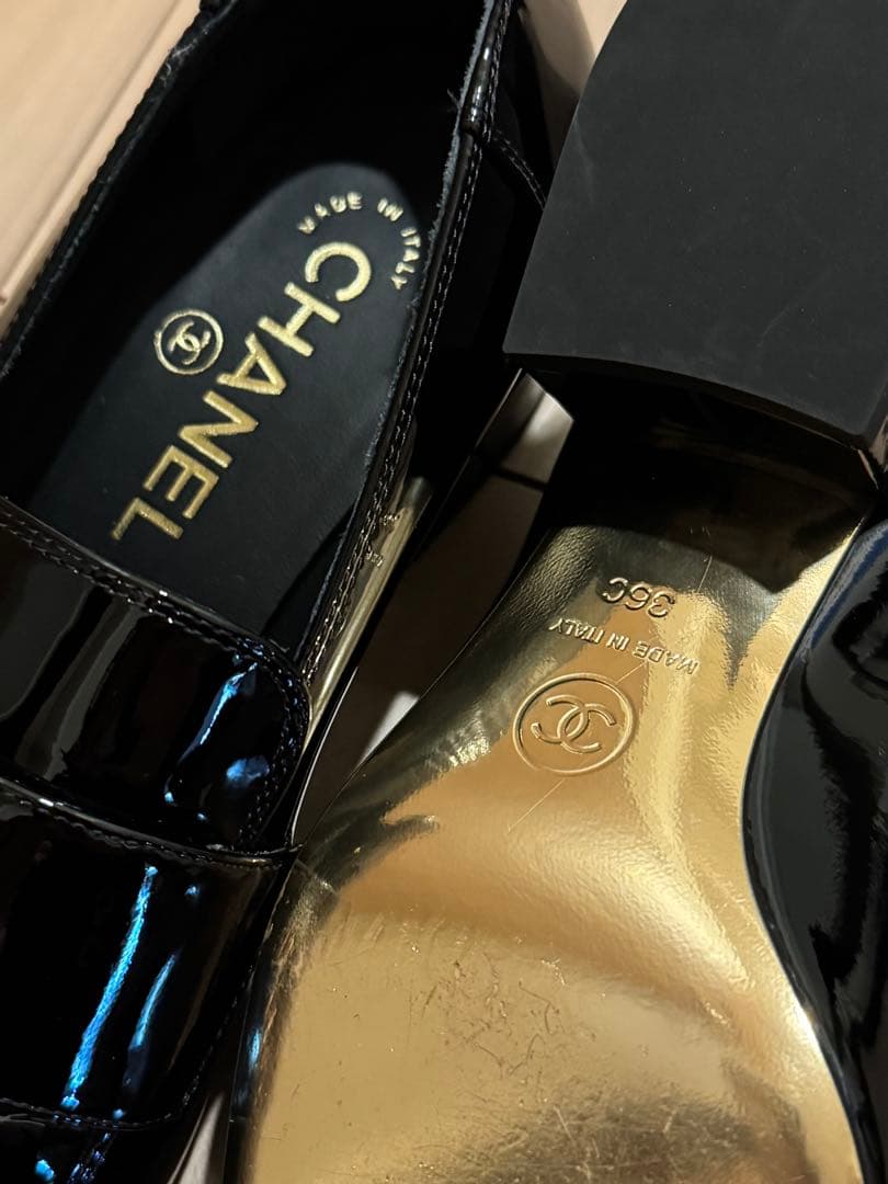 CHANEL シャネル パテントレザー ブラック ローファー サイズ36C 革靴