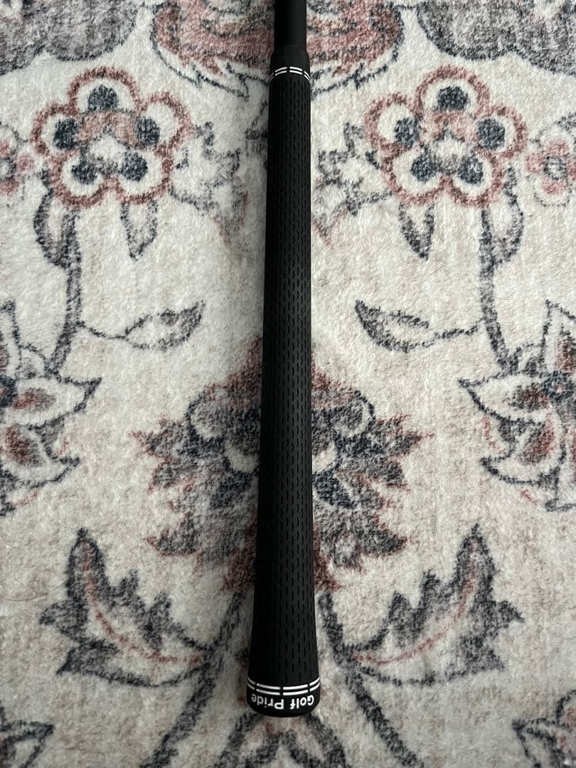 ユーティリティ　モーダスGOSTハイブリット　タイトリストスリーブ