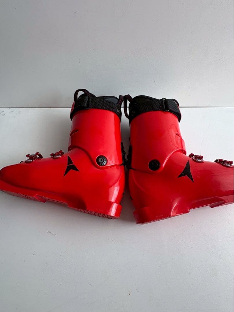 ATOMIC スキー ブーツ レッド