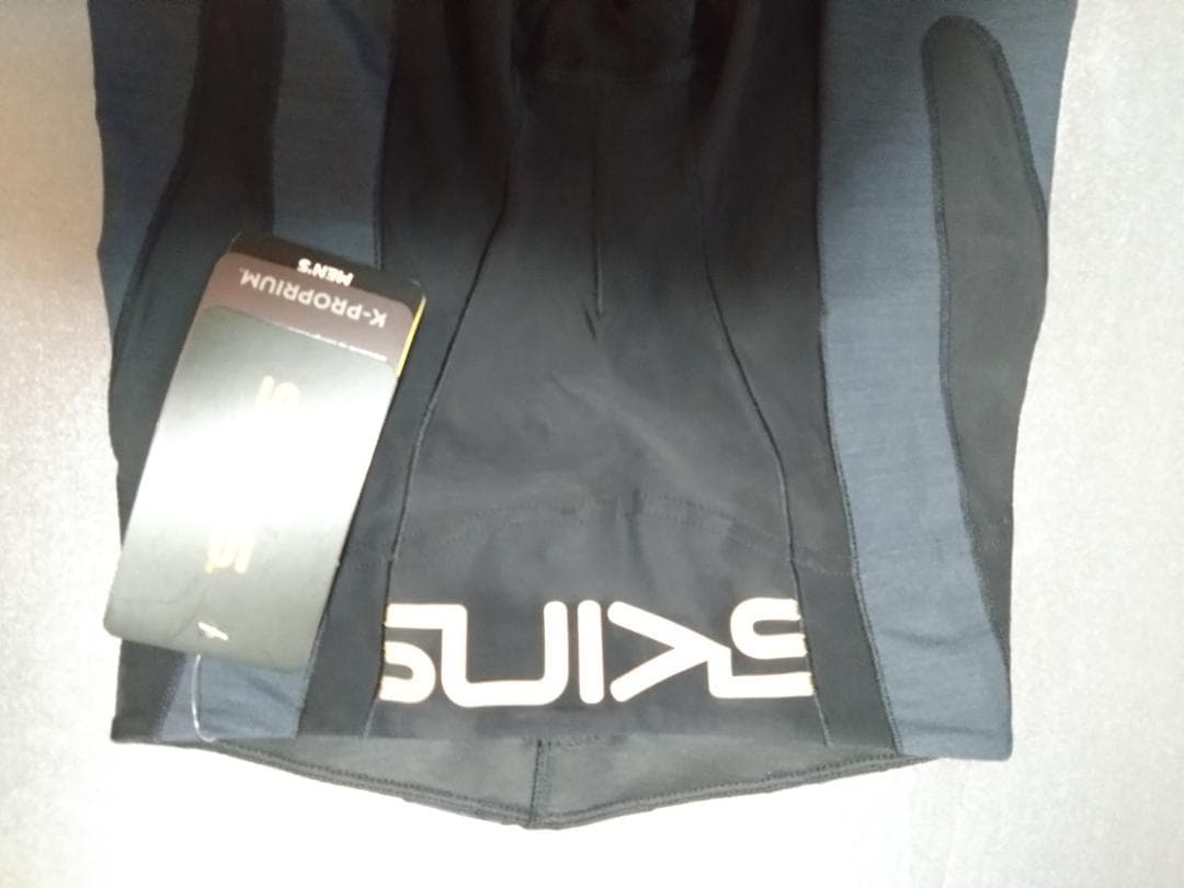 G2021　skins メンズコンプレッションタイツ　サイズS