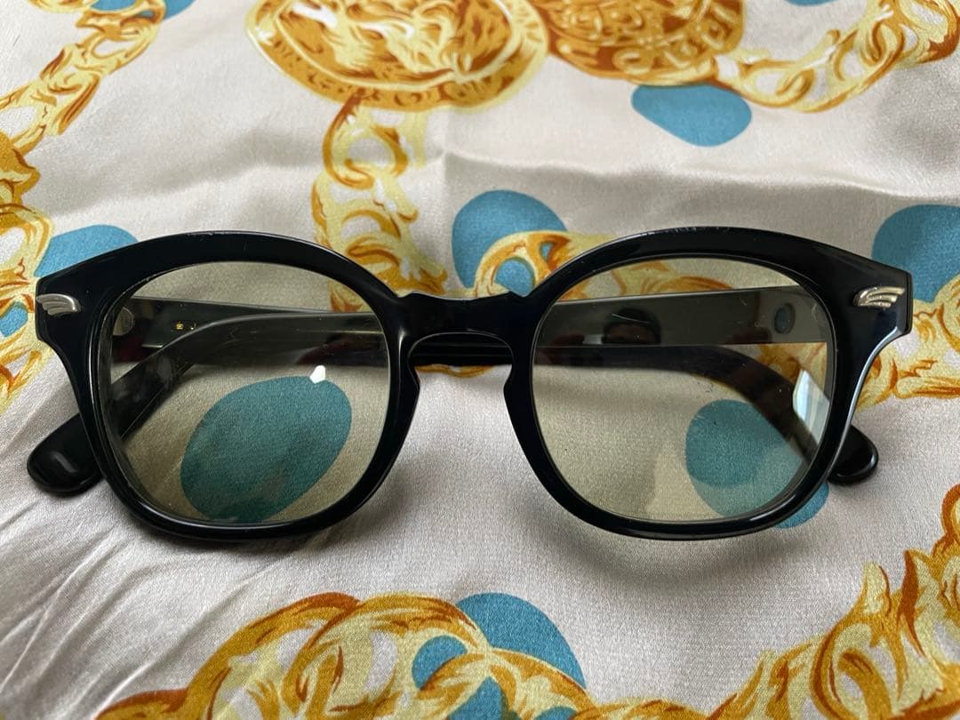 白山眼鏡店　WEEPS