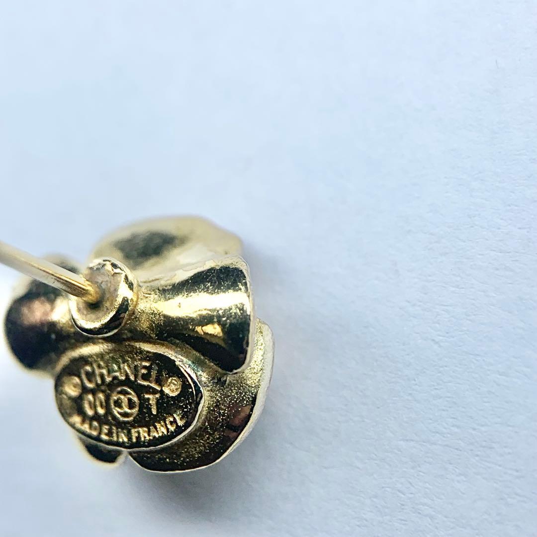 希少 CHANEL シャネル ピアス カメリア ココマーク 片耳 ゴールド 箱付